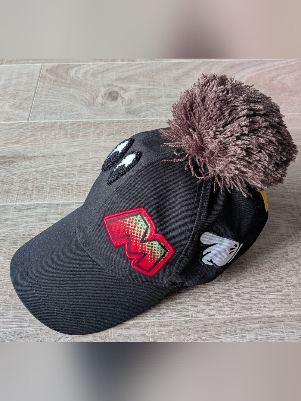 Disney Tokyo Resort Mickey Patch Pom Pom Black Baseball Collectors Cap